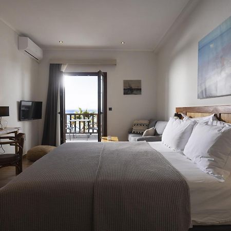 Eleni'S Sea View Adults Only Apartment Pefkochori Luaran gambar