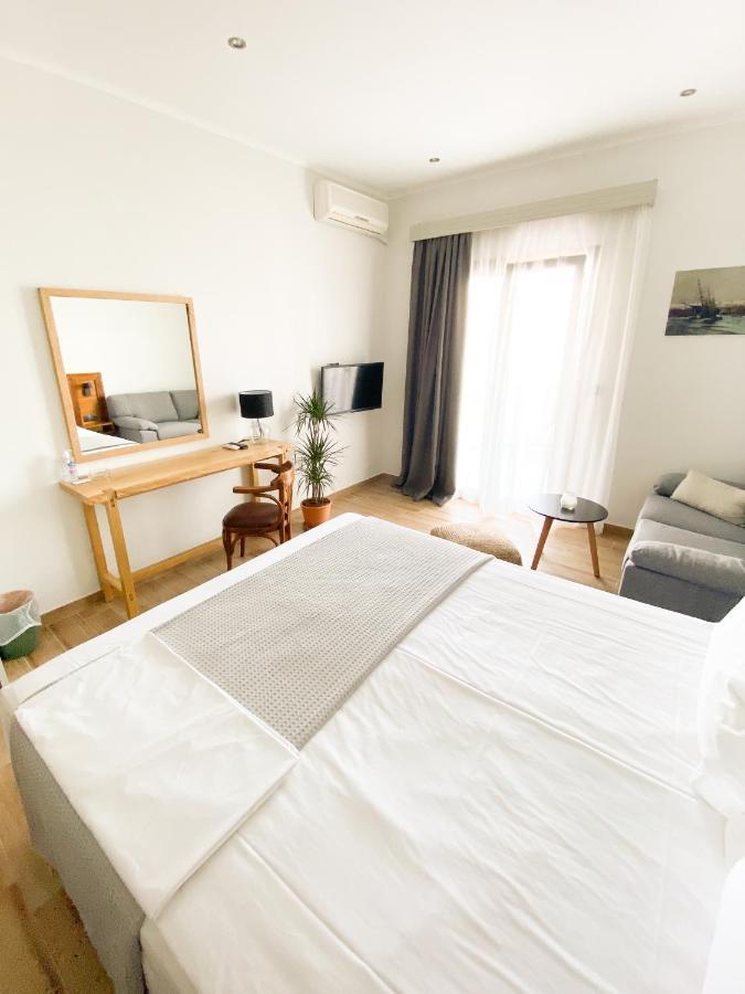 Eleni'S Sea View Adults Only Apartment Pefkochori Luaran gambar