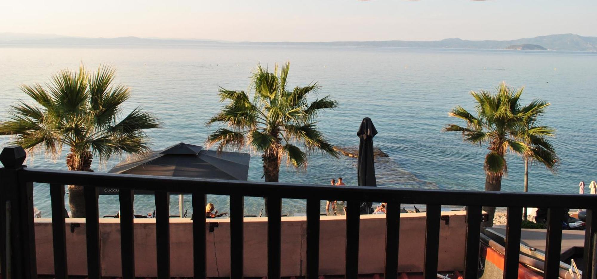 Eleni'S Sea View Adults Only Apartment Pefkochori Luaran gambar