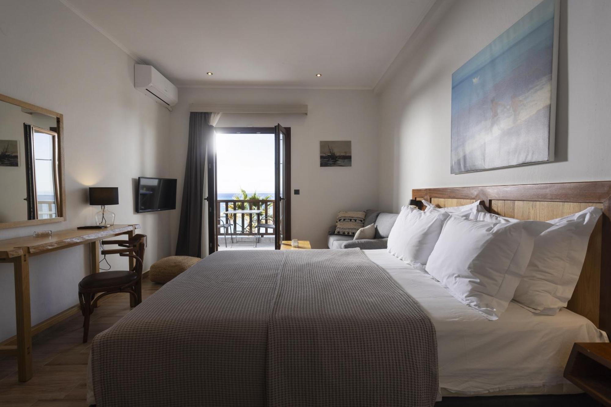 Eleni'S Sea View Adults Only Apartment Pefkochori Luaran gambar